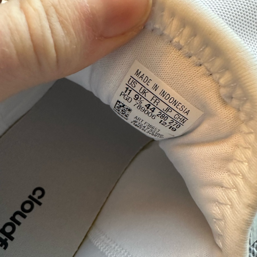 Adidas Little Racer RBN NEW Women's White Sneakers  11 NEW - Picture 5 of 10